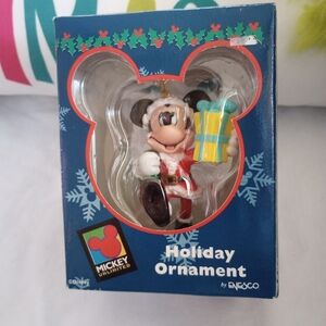 Enesco Vintage Mickey Unlimited Santa Presents Tree-rific Christmas Ornament New